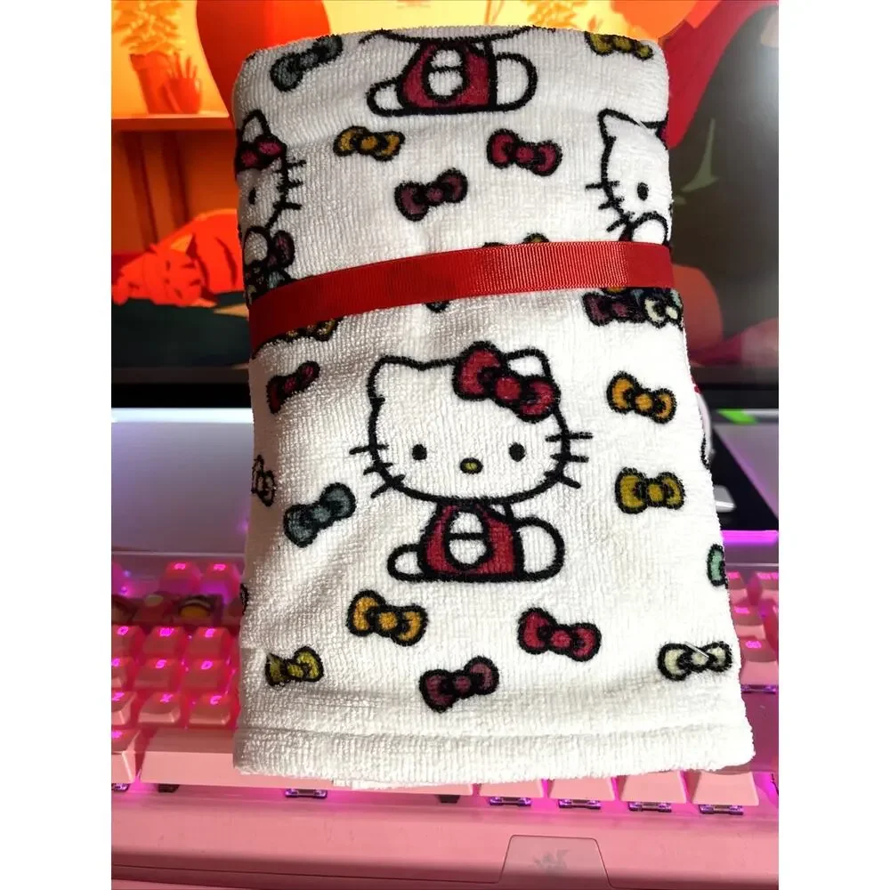Hello Kitty Thanksgiving Hand Towels Leaves Bows Fall Autumn 2024 Sanrio 2 Pack